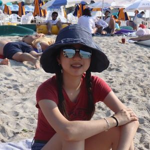 Meet your Posher, Kelly